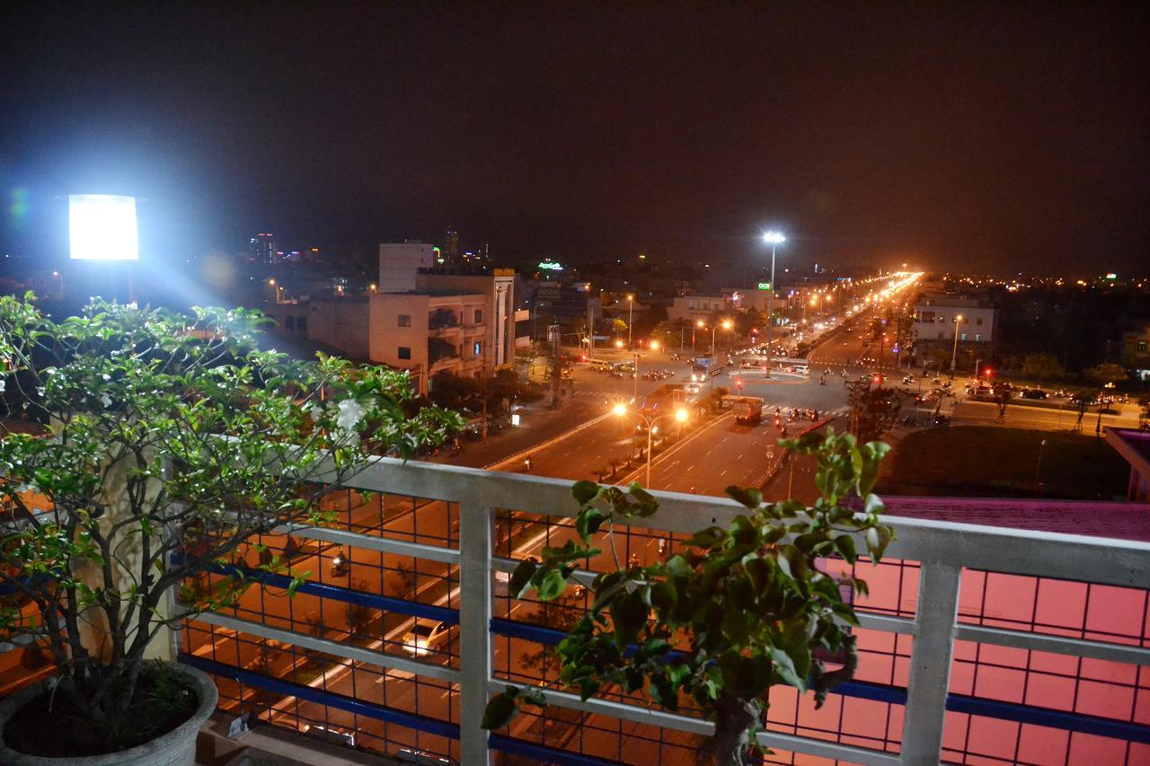 Cong Thuong Hotel Дананг Екстер'єр фото